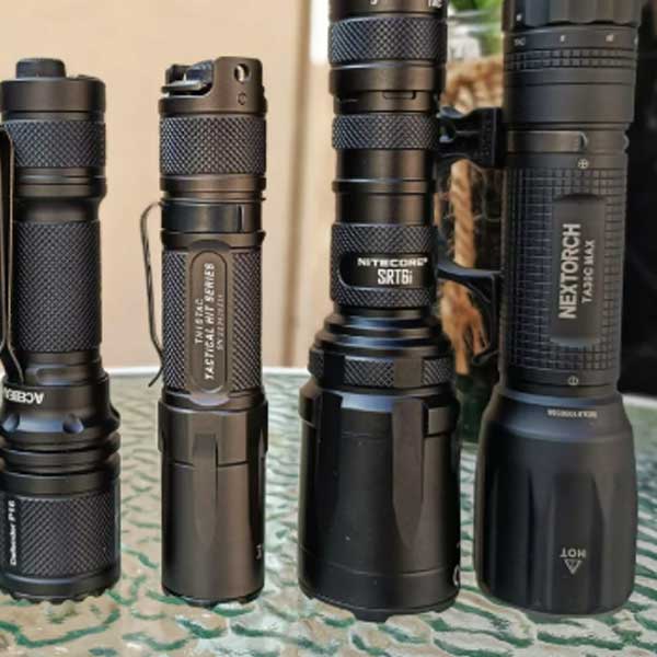 چراغ قوه تاکتیکی